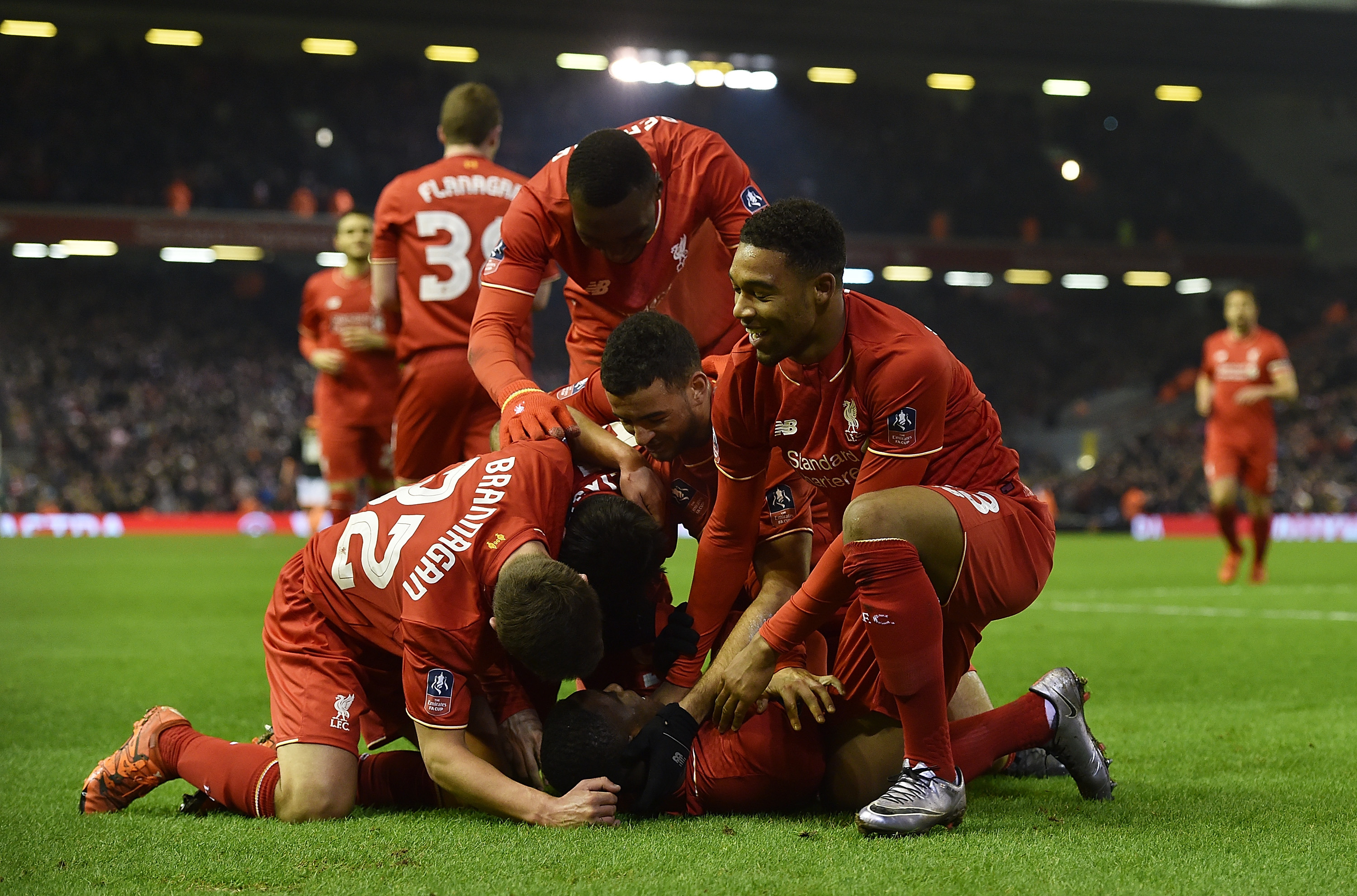 队一贯的高 队一贯的高