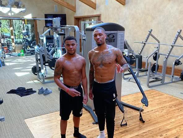 步到一步的 步到一步的